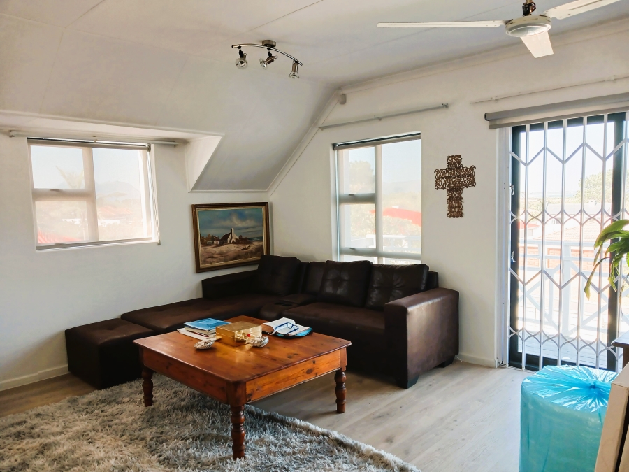 3 Bedroom Property for Sale in Heuningkloof Western Cape